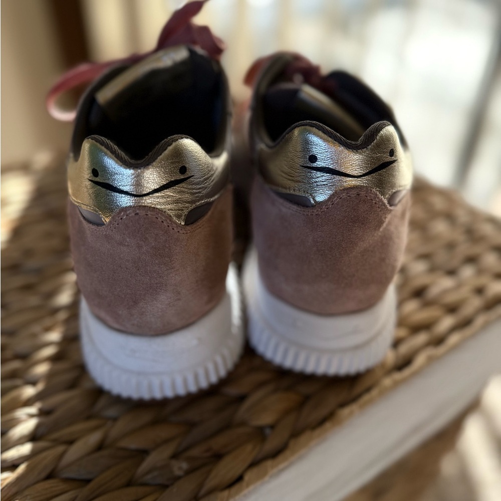 Voile Blanche Lana Suede Trainers—Women's Sneakers in Pink and Gold - Picture 4 of 6